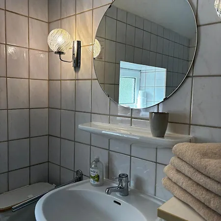 't Erfhuisje With A Terrace And Free Parking شقة Twist